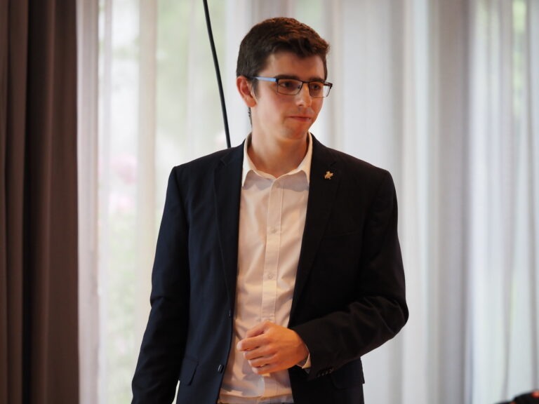 Pascal Leddin (MdL) in Rosdorf zum Agrarstrukturgesetz